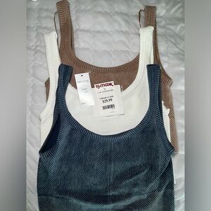 3 piece set tank top!